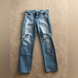Womens gap straight leg light wash jeans. 29 waist